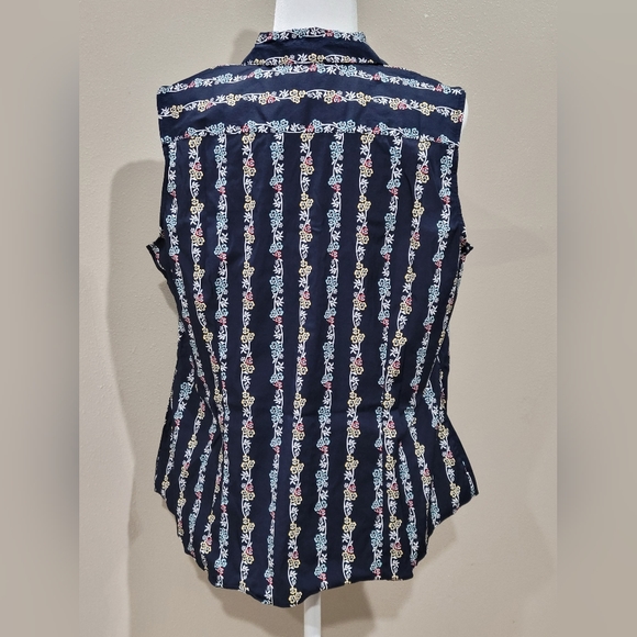 Charter Club Sleeveless Print Shirt Intrepid Blue Combo Size 16/ Xl - Picture 3 of 8